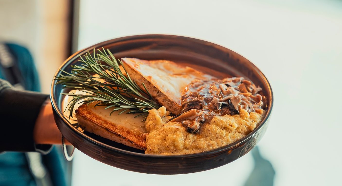 Redival Ristorante al Passo del Tonale. Un’esperienza autentica tra sapori locali.
