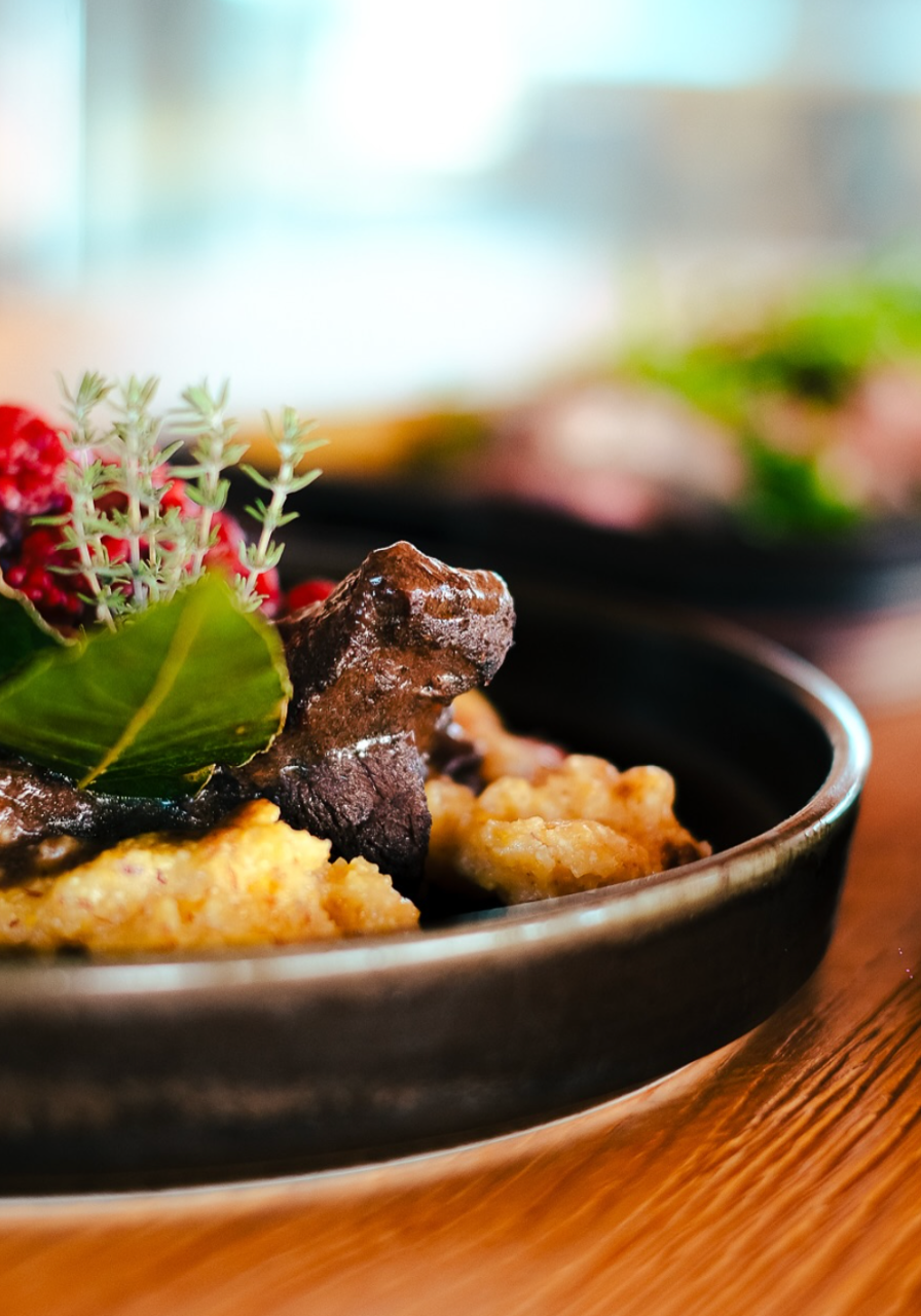 Redival Ristorante al Passo del Tonale. Un’esperienza autentica tra sapori locali.
