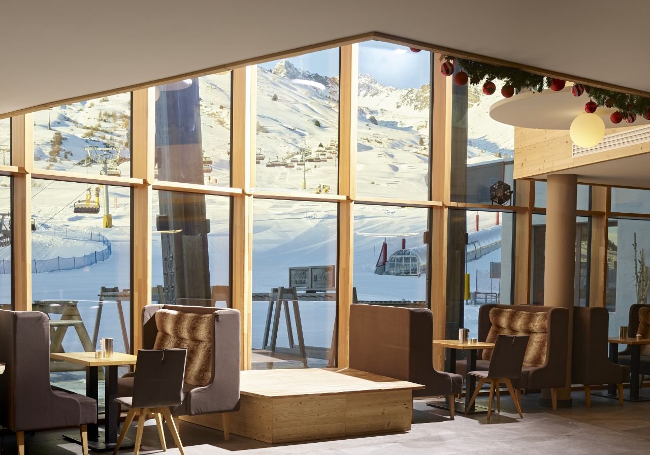 redival apres ski passo del tonale